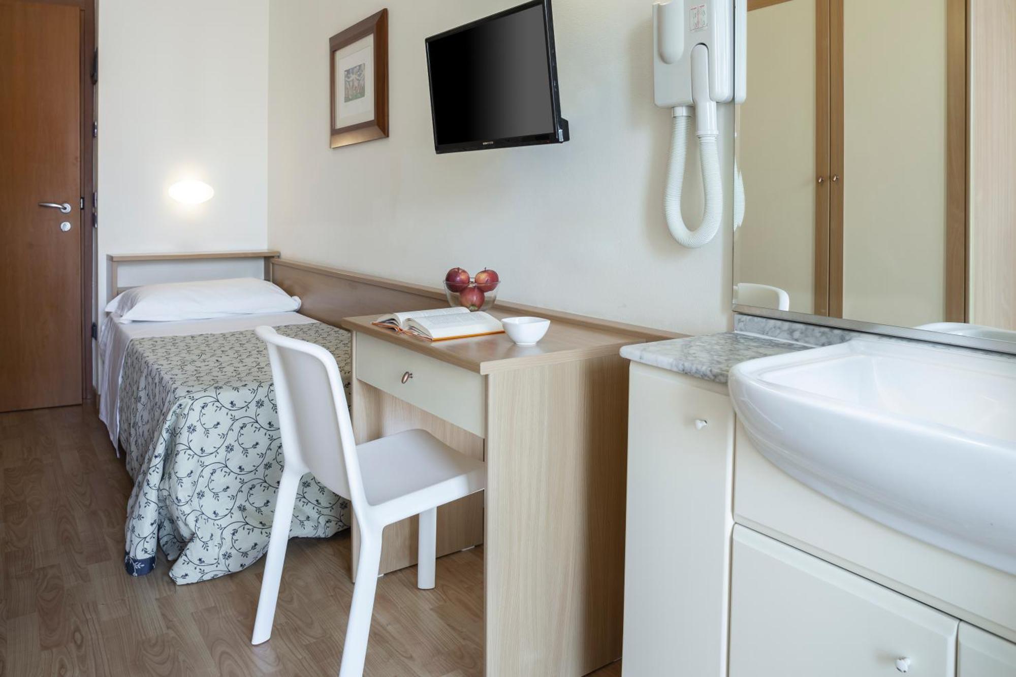 Hotel Baltic Rimini Ngoại thất bức ảnh